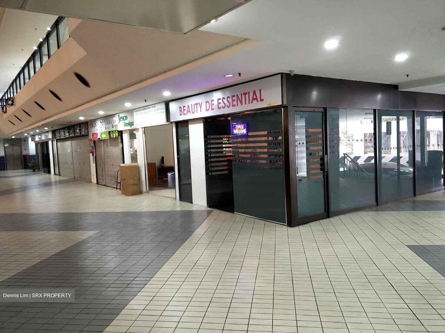 Upper Serangoon Shopping Centre (D19), Retail #451257061